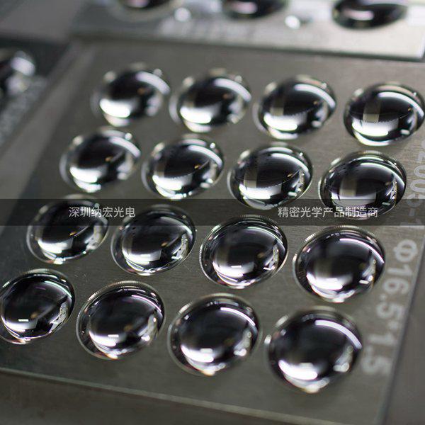 鍍膜的透鏡實(shí)物圖