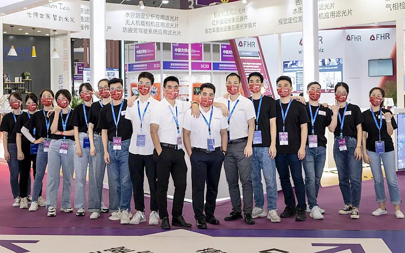 納宏光電參展團隊